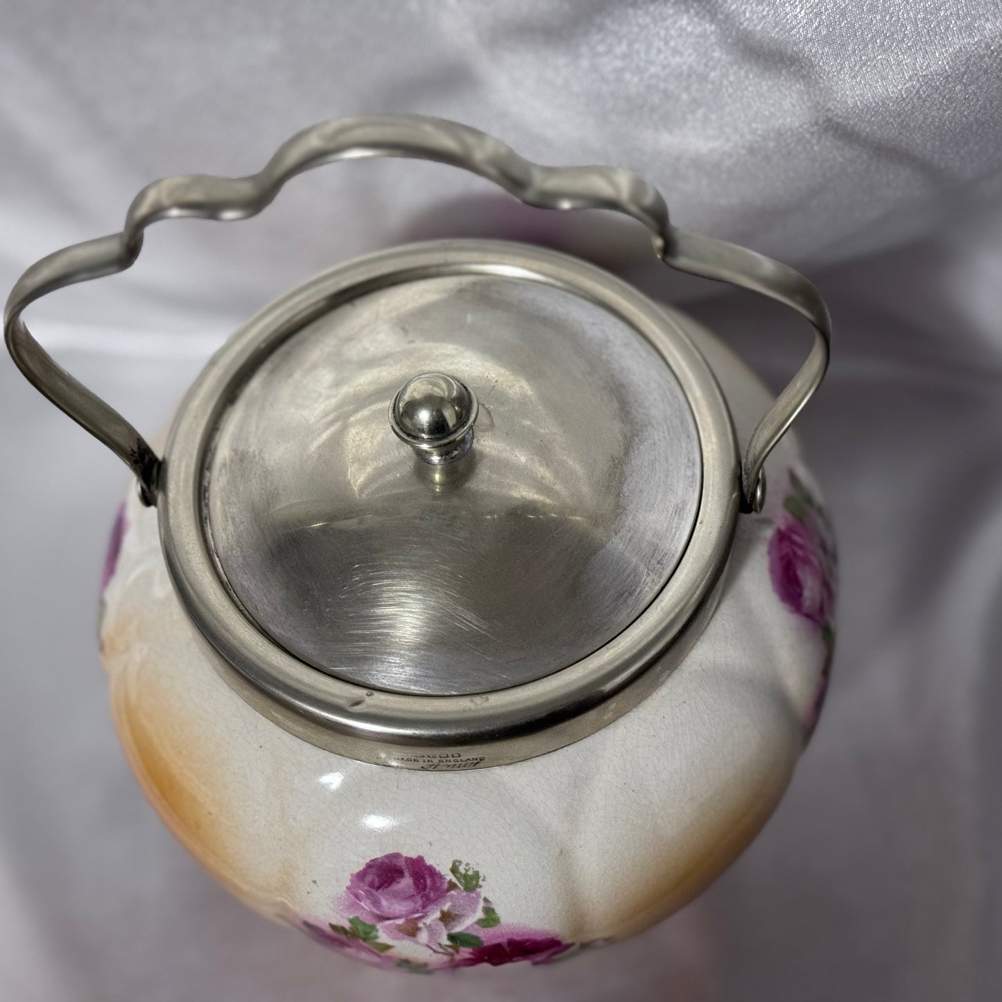 Biscuit Barrel Floral Design