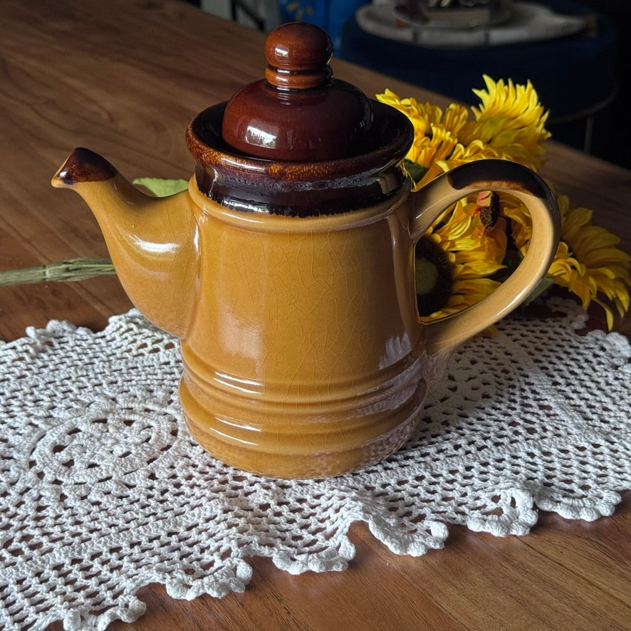 Large Vintage Ceramic Jug/Tea/Coffee Pot