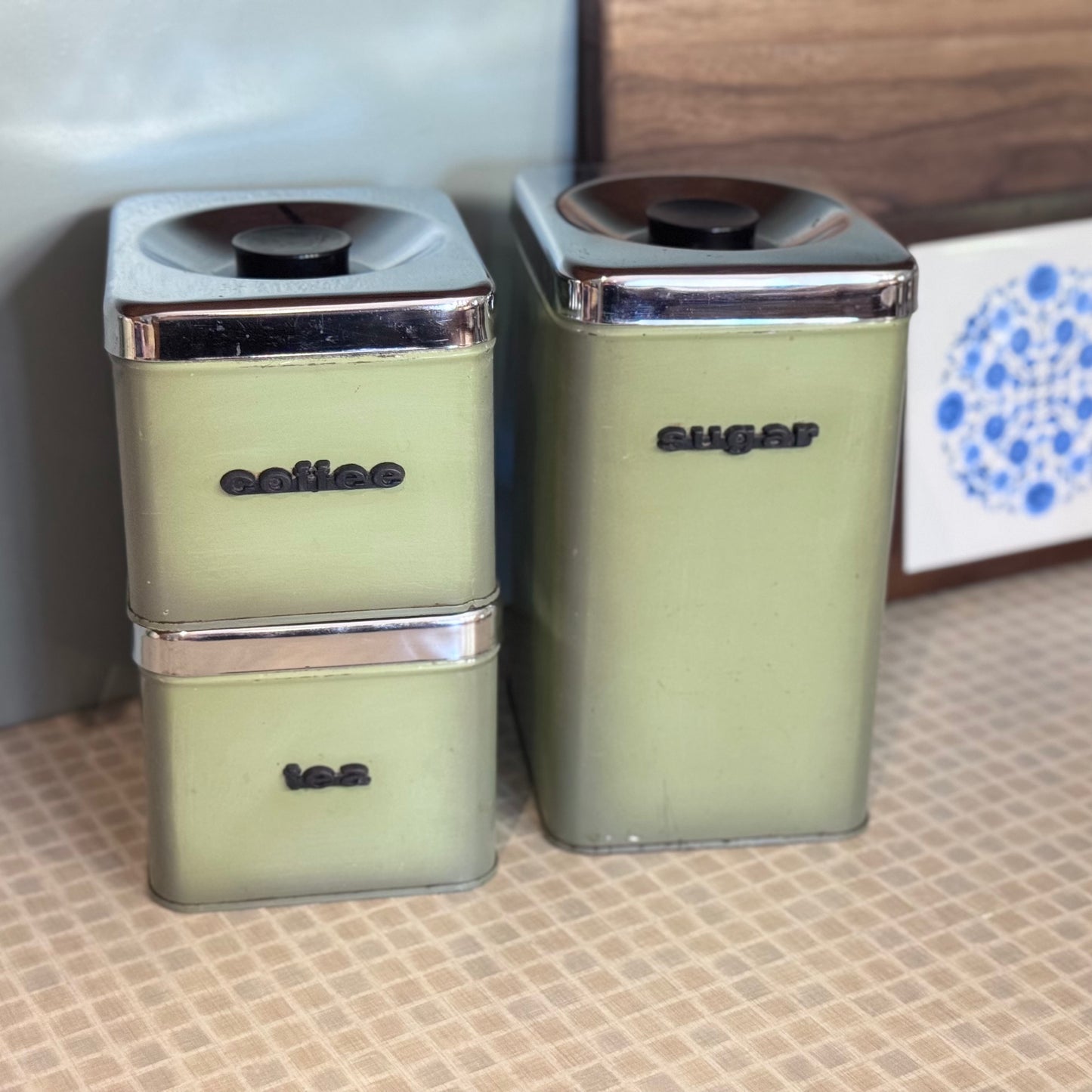 The Queen Line Green Canister Set