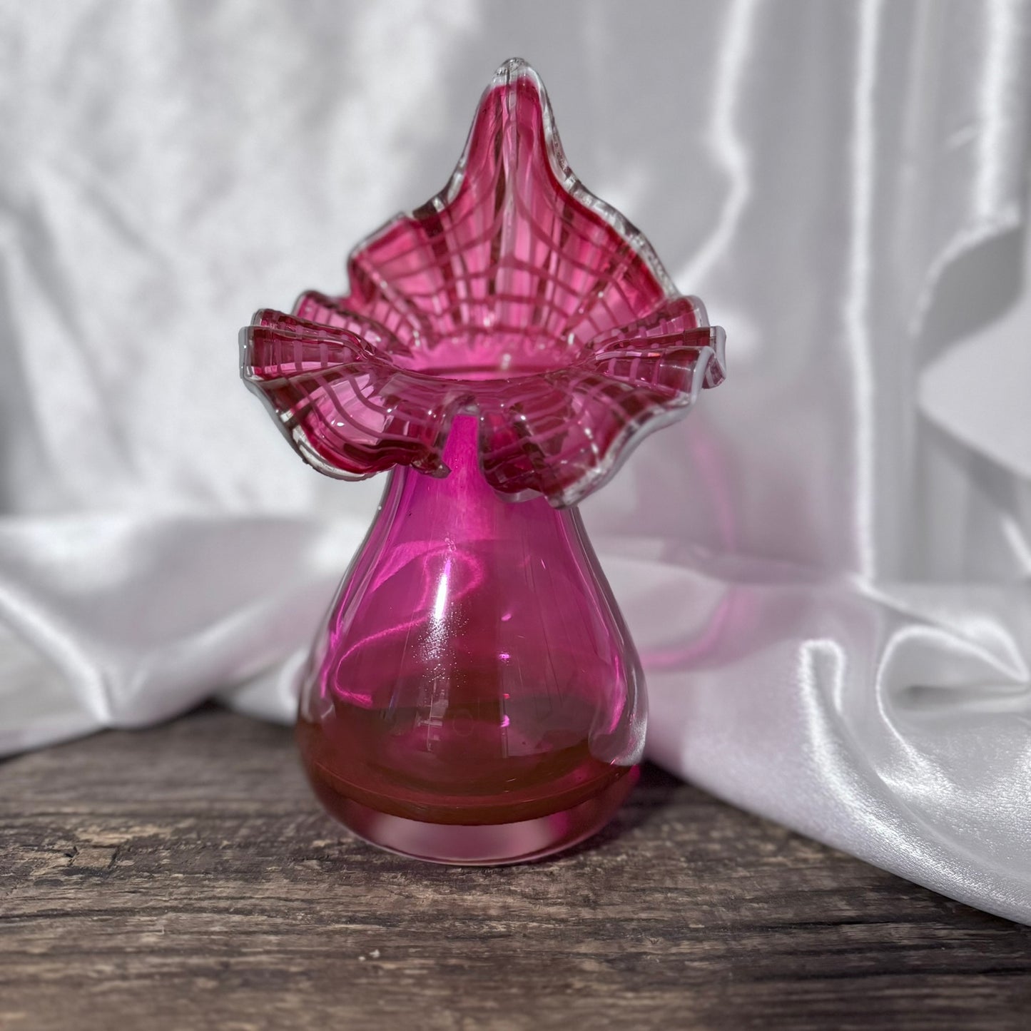 Fenton Tulip Cranberry Jack In The Pulpit Vase