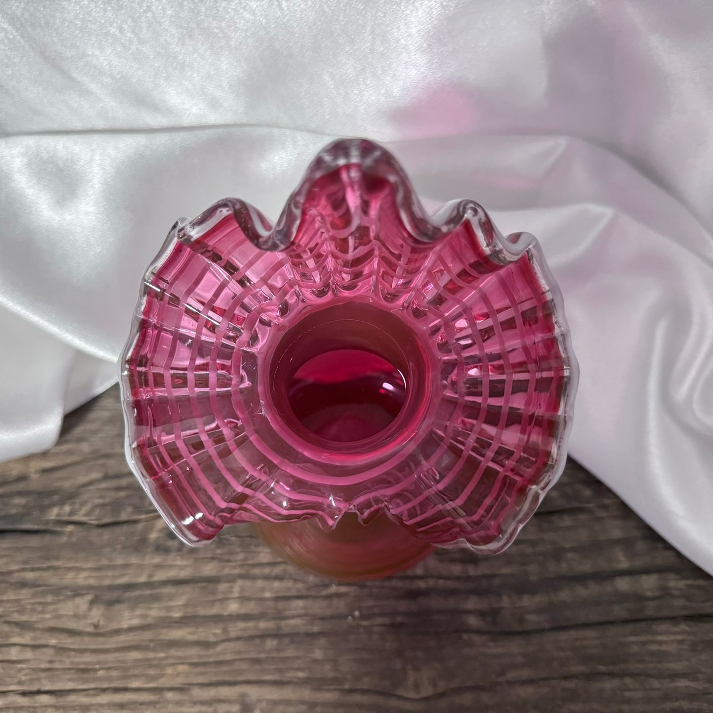 Fenton Tulip Cranberry Jack In The Pulpit Vase