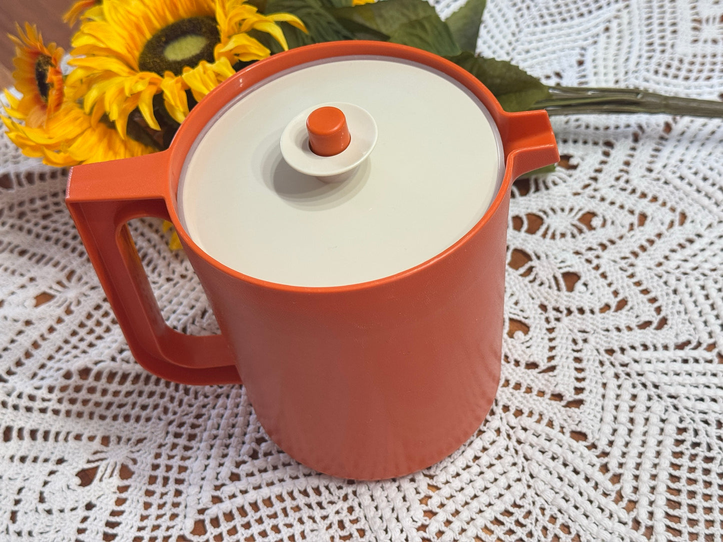 Orange 1575-5 Tupperware Jug/Pitcher with Lid