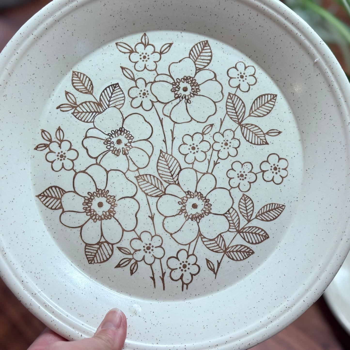 TAMS Made In England Stoneware Dinner Plates