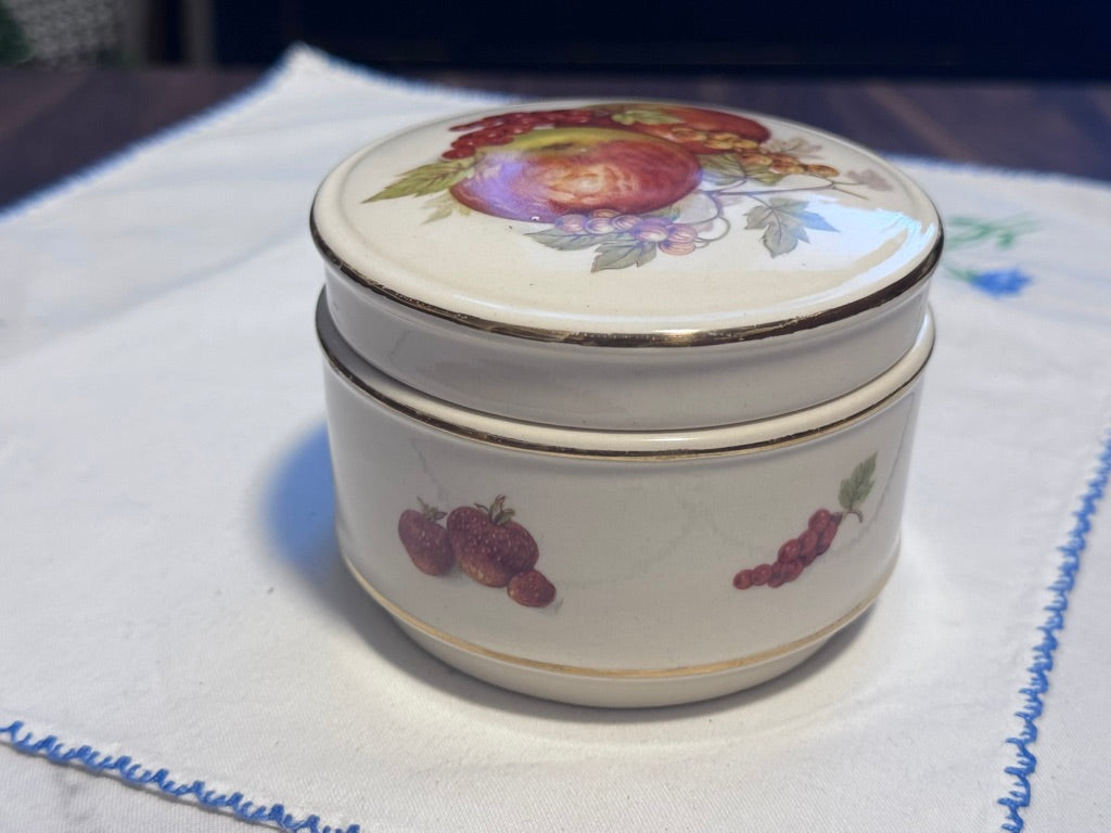 Sadler England Porcelain Covered Dish