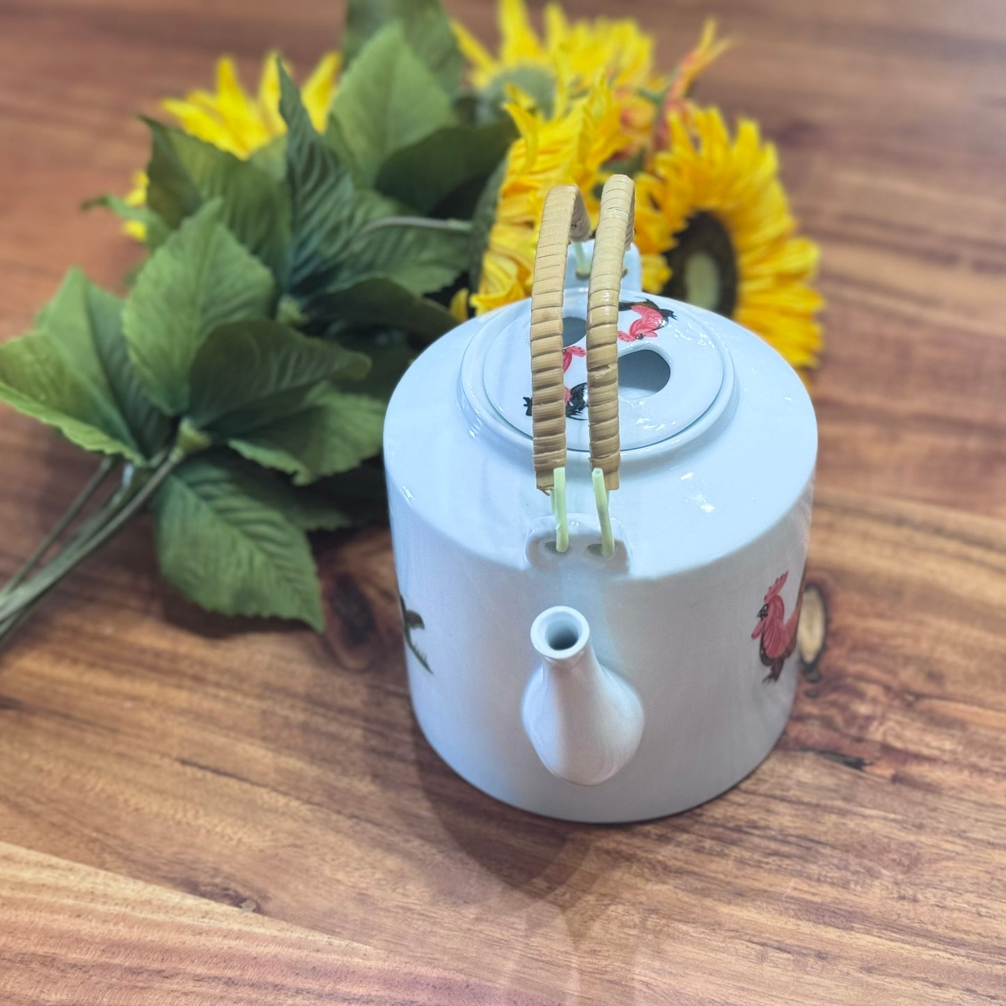 Tradition Chinese Rooster Design Teapot