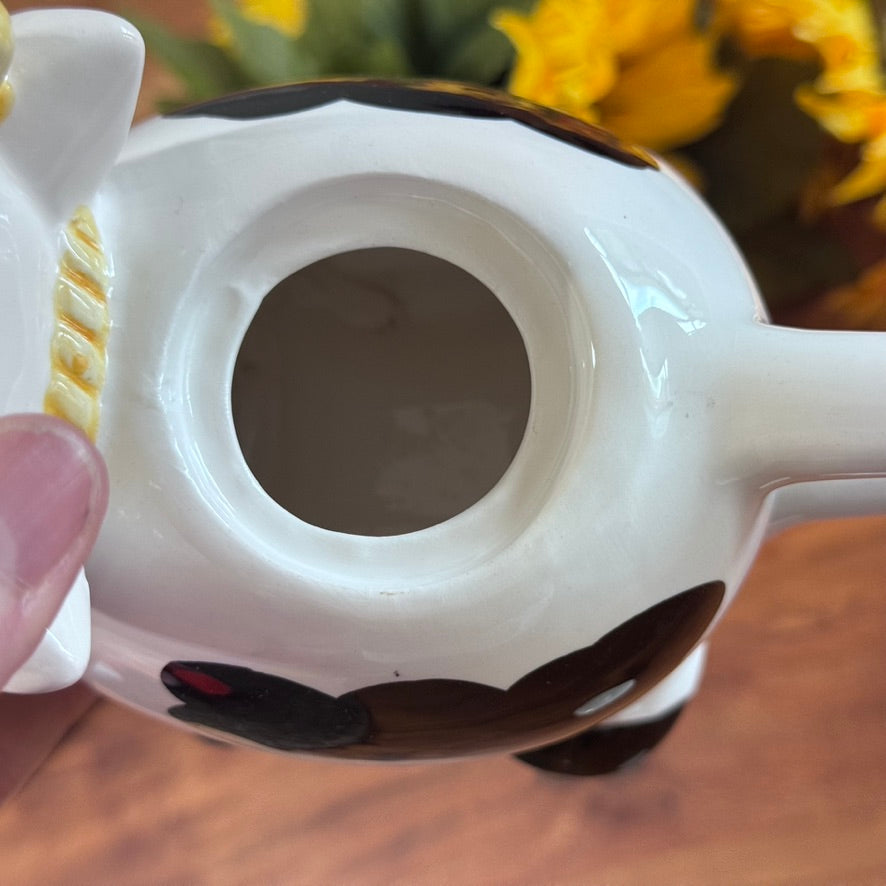 BRINNS Small Decorative Cow Teapot