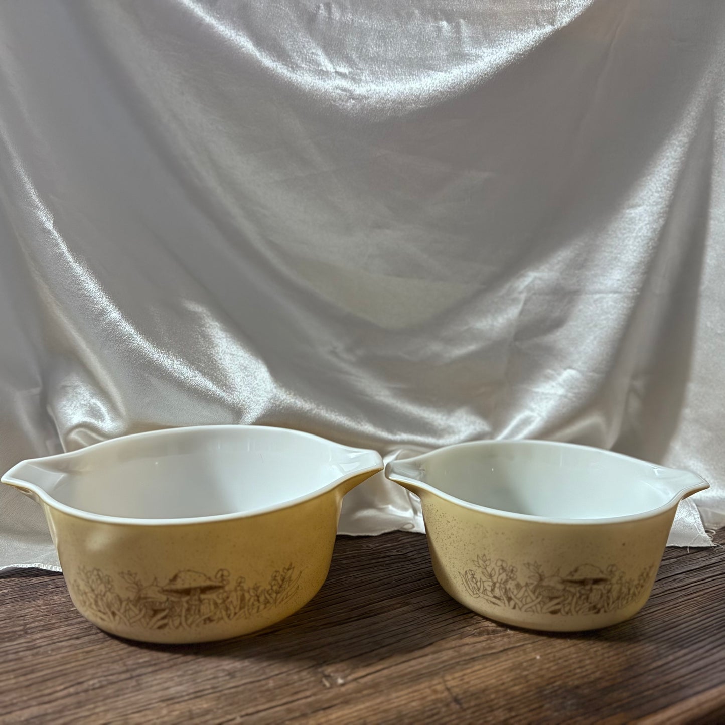 Pyrex Mushroom Forest Fancies 2.5 & 1.5 L & 1L Casserole Dishes