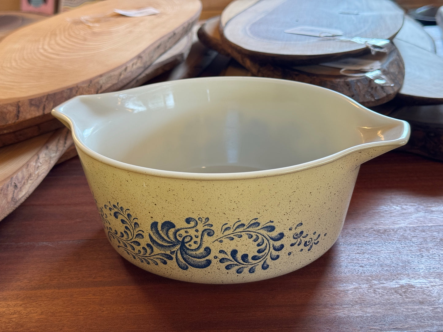 PYREX 475-B 2 1/2 QT Casserole 'Blue Homestead'