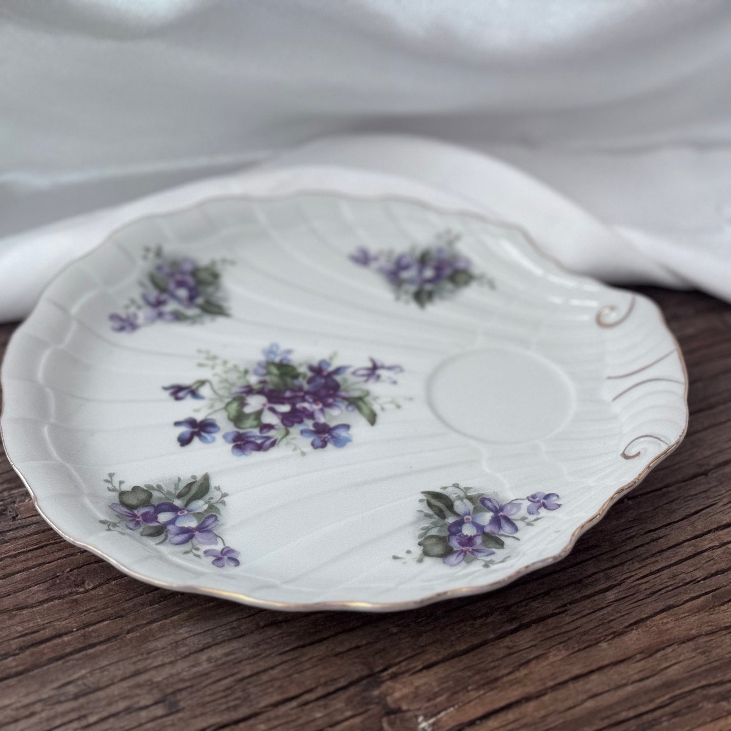 Porcelain Luncheon Plate Set
