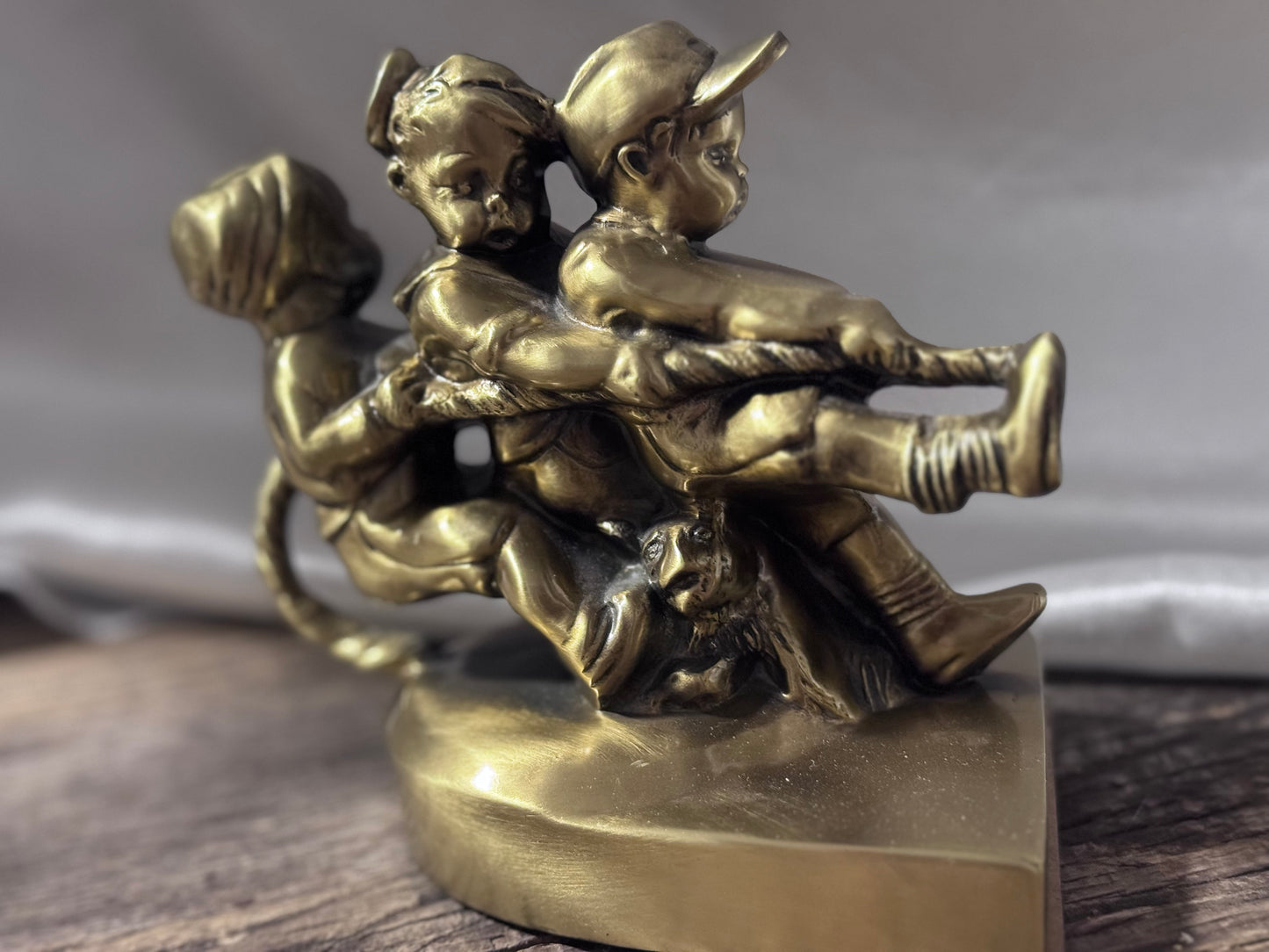 Brass PM Craftsman USA "Tug of War" Bookends