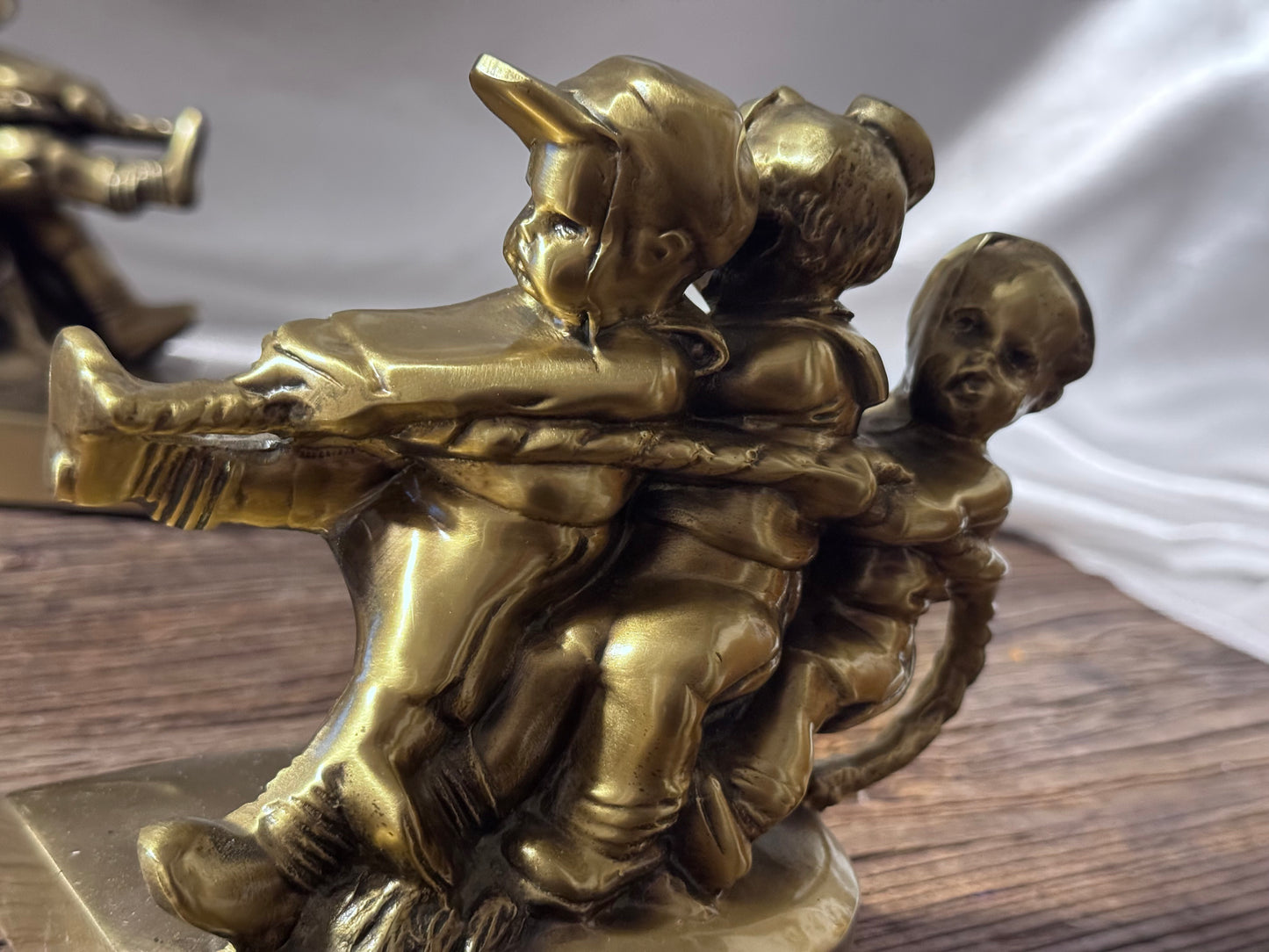 Brass PM Craftsman USA "Tug of War" Bookends