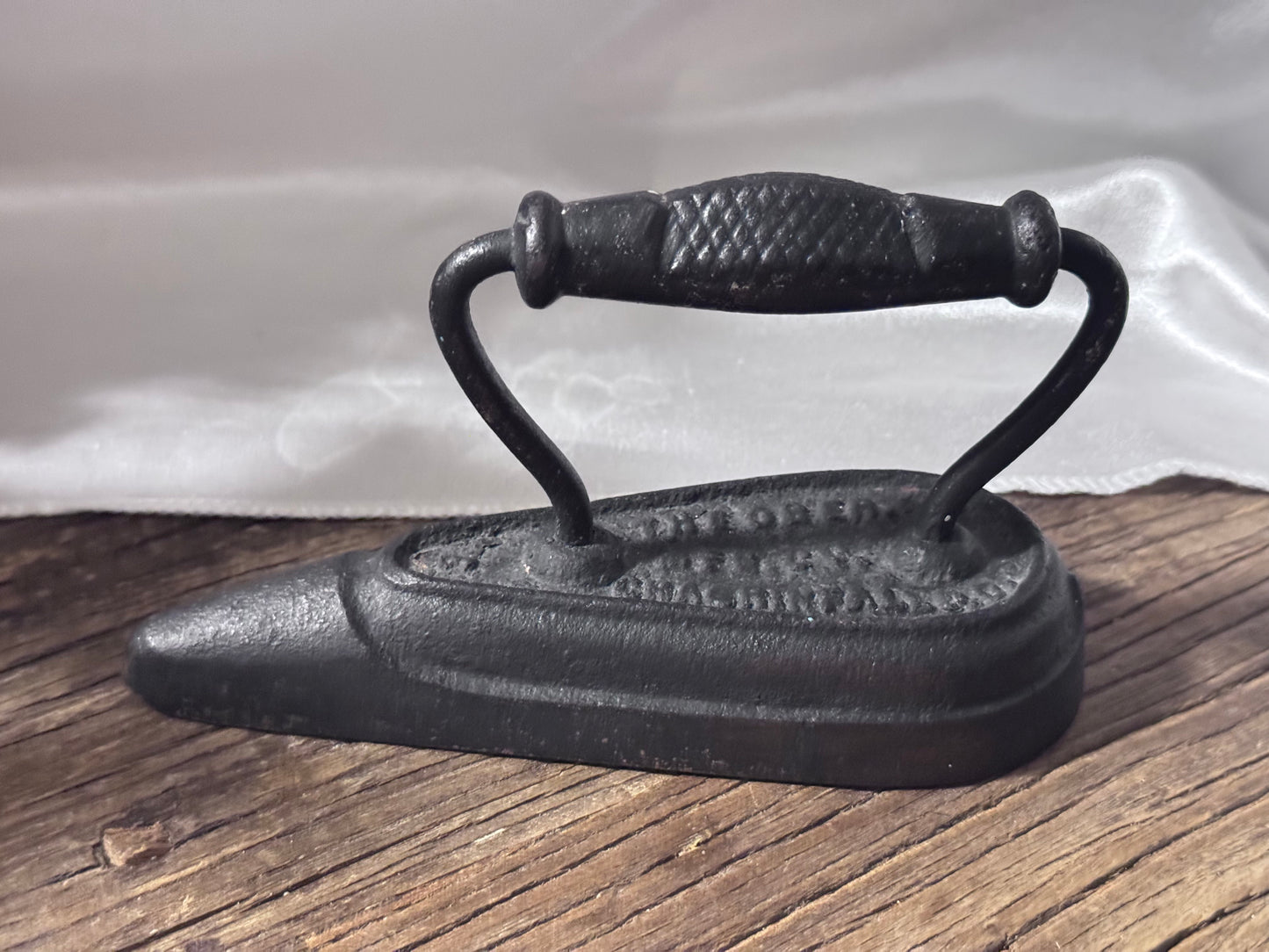 Antique Sad Iron The Ober Mfg Co Chagrin Falls Ohio