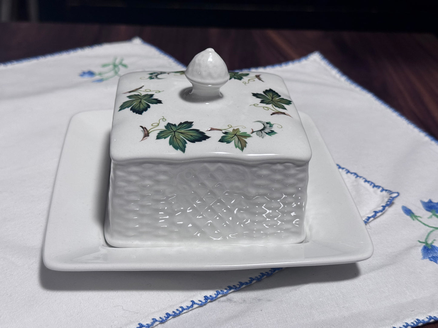 Marlborough Simpsons Potters Ltd Butterdish