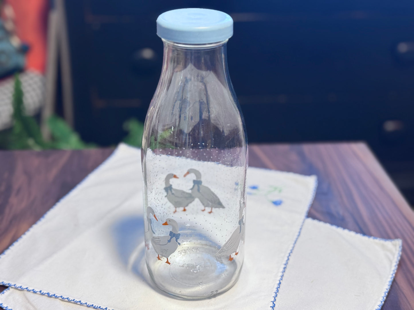 Le Parfait France Goose Glass Milk Jar with Lid
