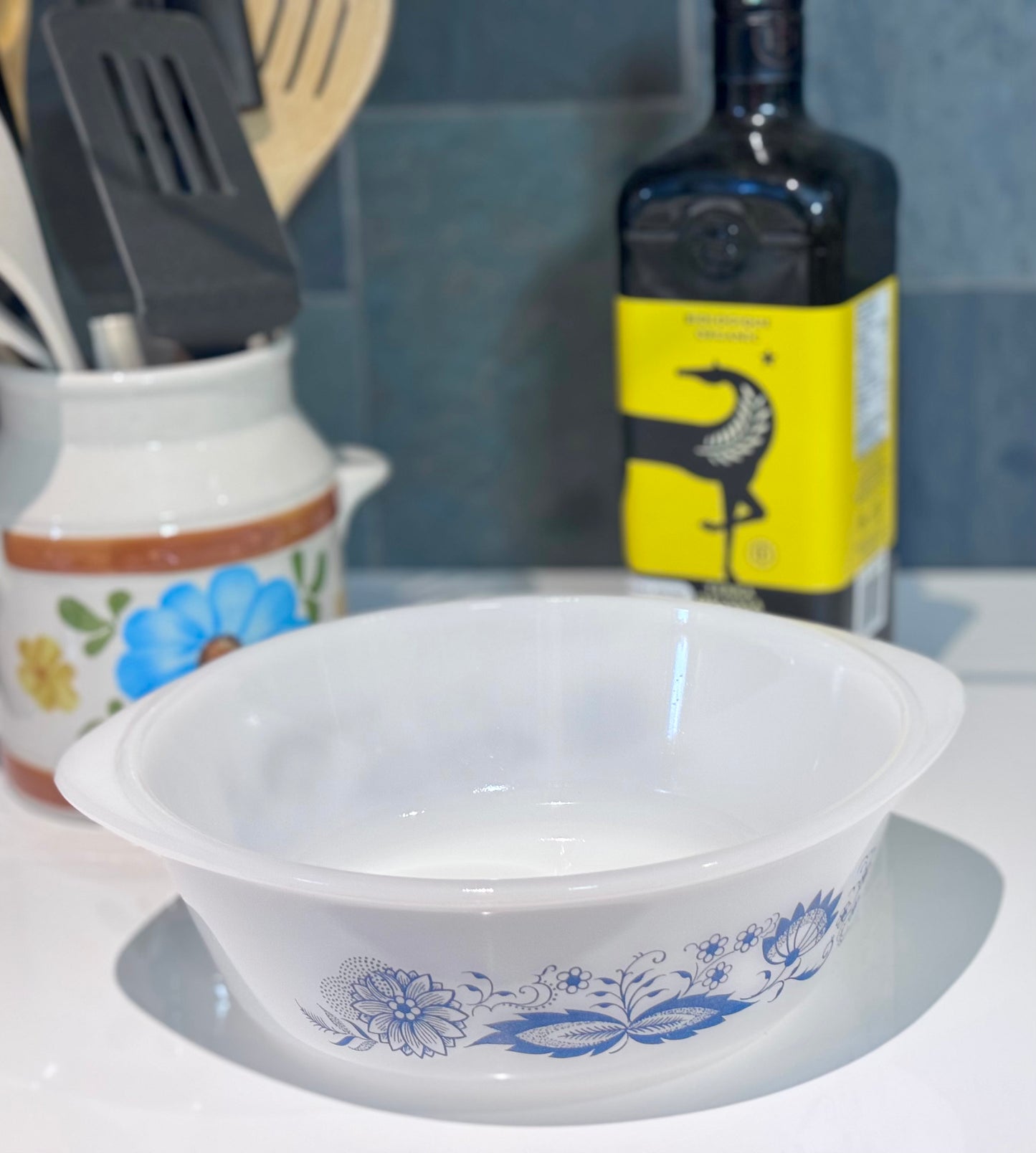 Glasbake 'Old Town Blue Onion' Casserole Dish