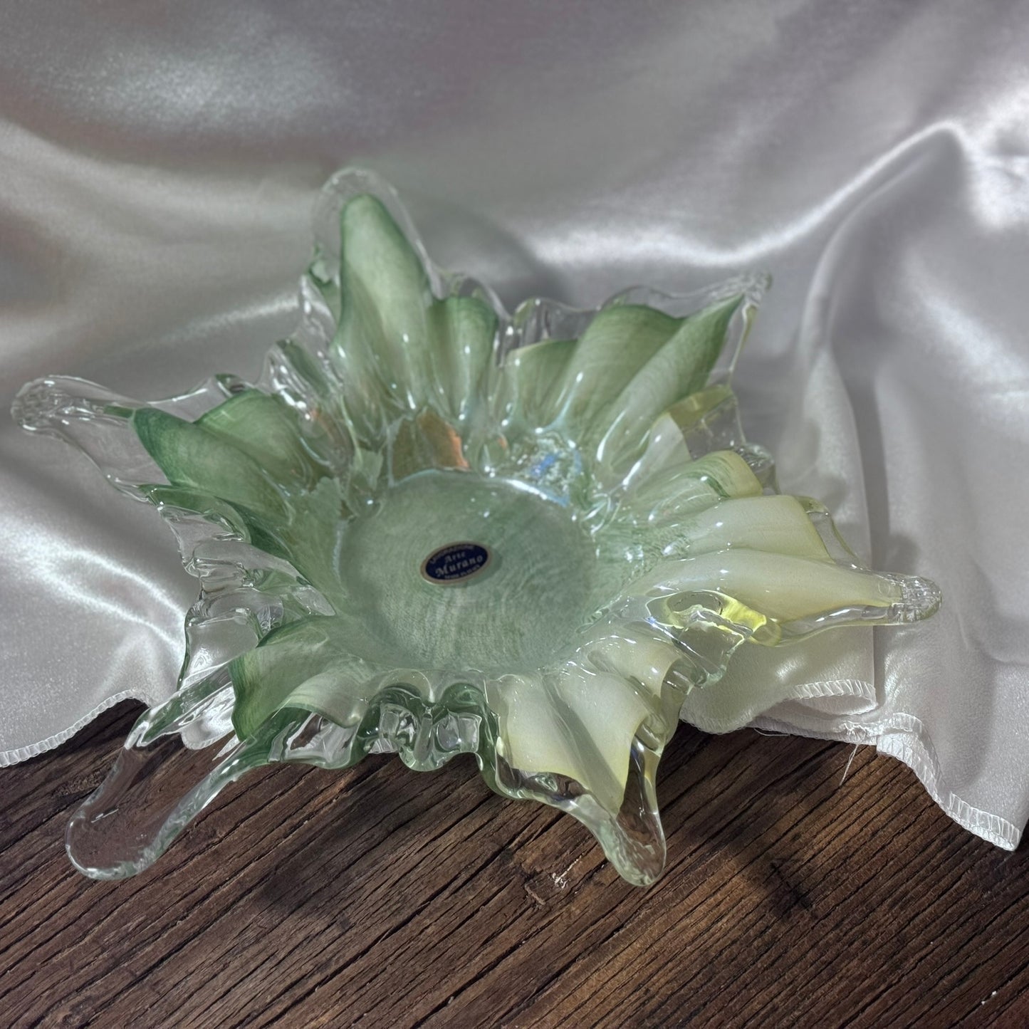 Lavorizione Arte Murano Glass Splash Bowl