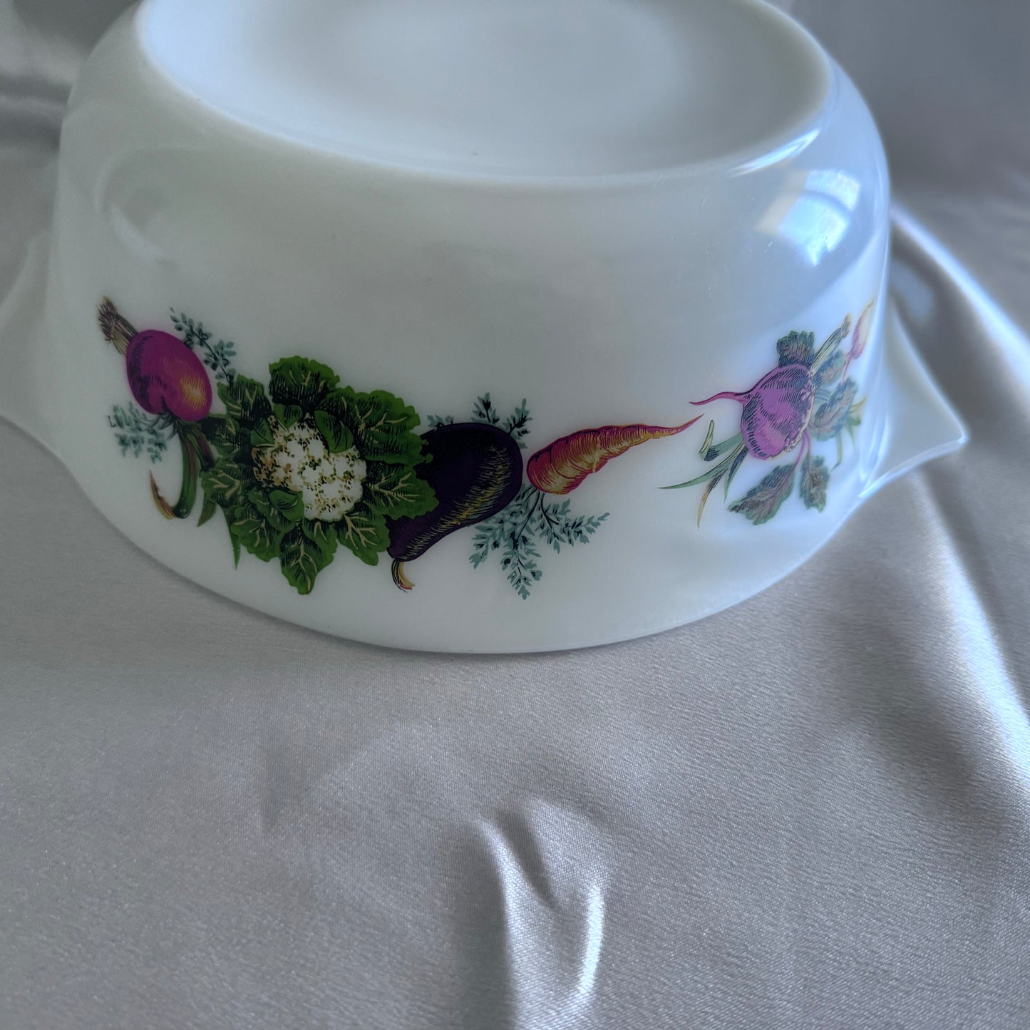 Vintage Pyrex Nesting Casserole Dish