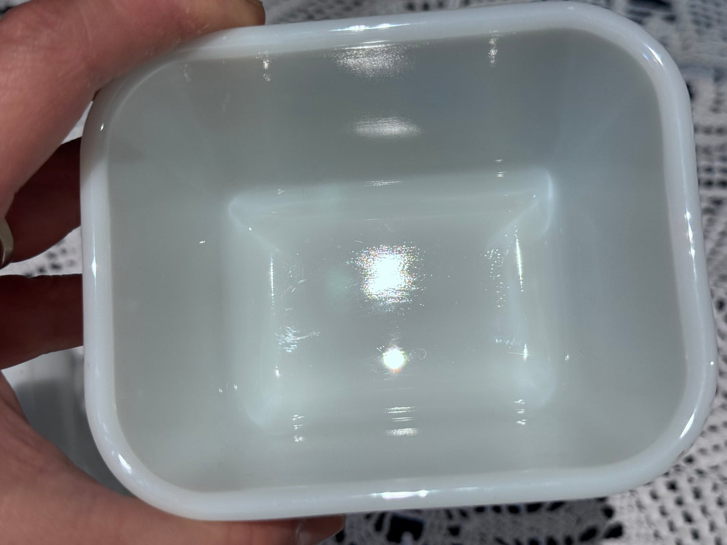 PYREX 501-B 'Snowflake Blue Garland' Refrigerator Dish