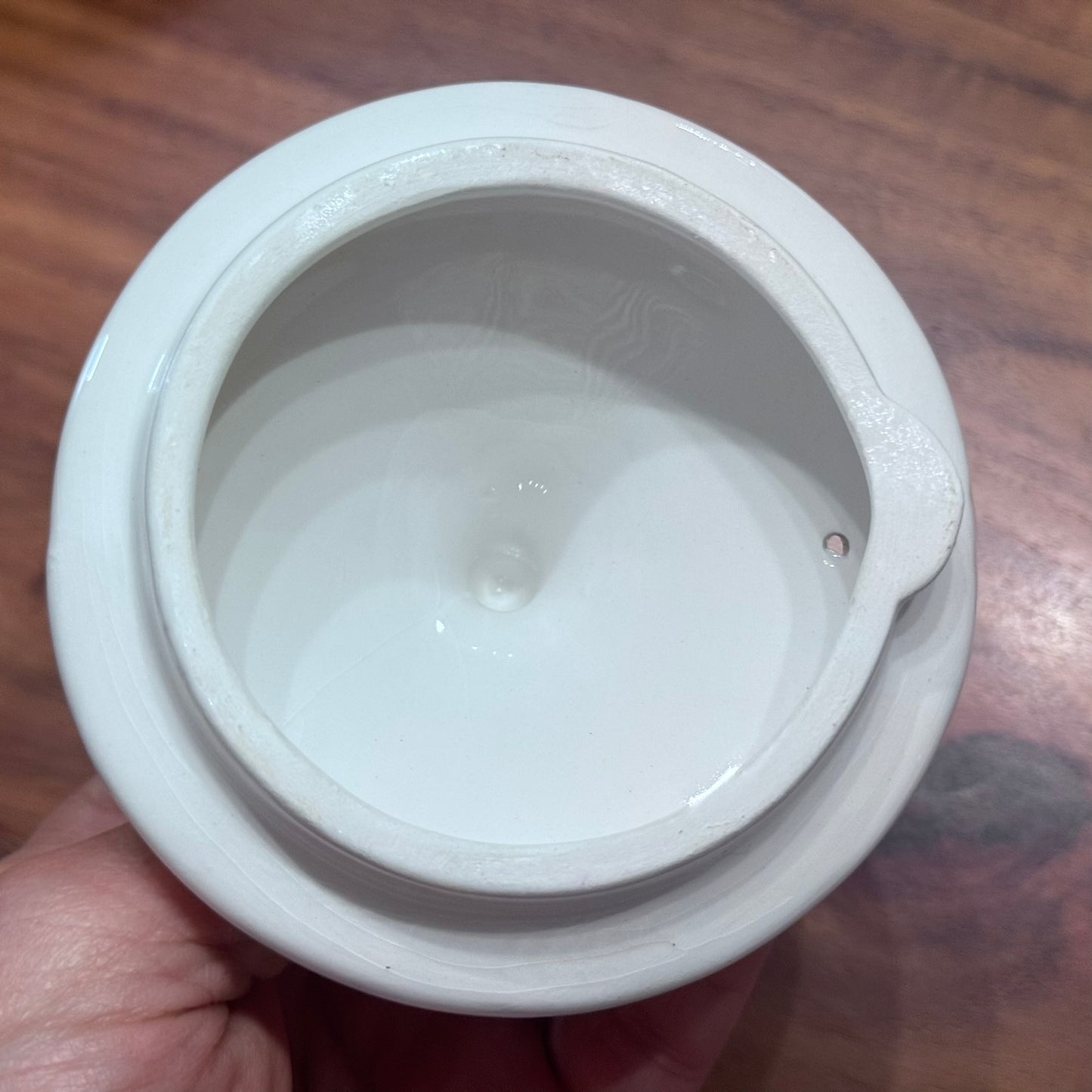 Farmhouse White Basketweave Fruit Teapot