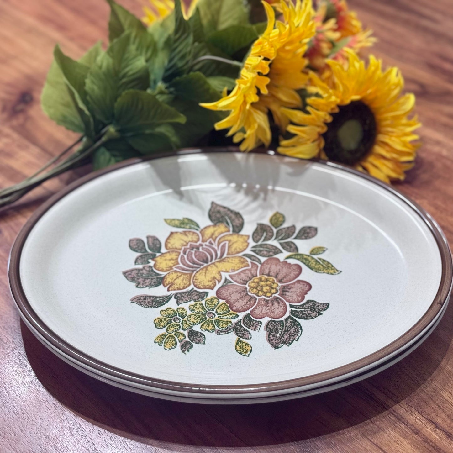 Barratts of Staffordshire England 'Charnwood' Oval Doverstone Serving Plates