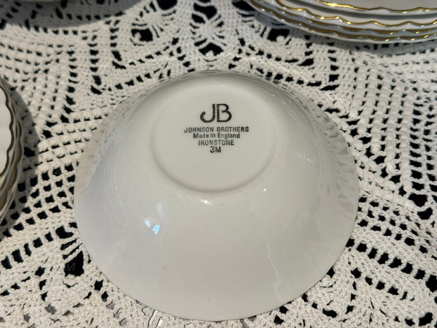Johnson Brothers LYNMERE Dish Set