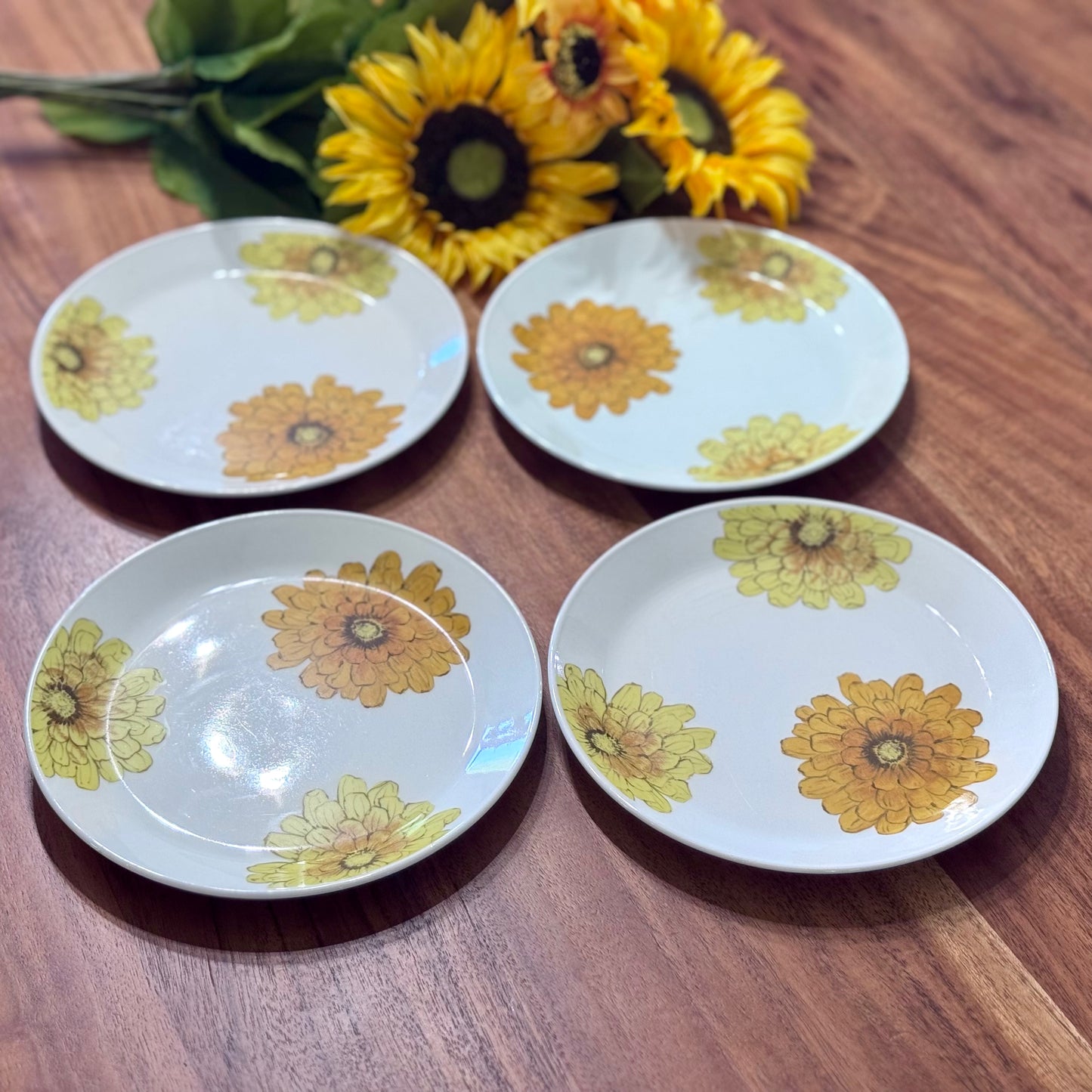 Johnson Brothers England Orange/Yellow Chrysanthemum Serving Set