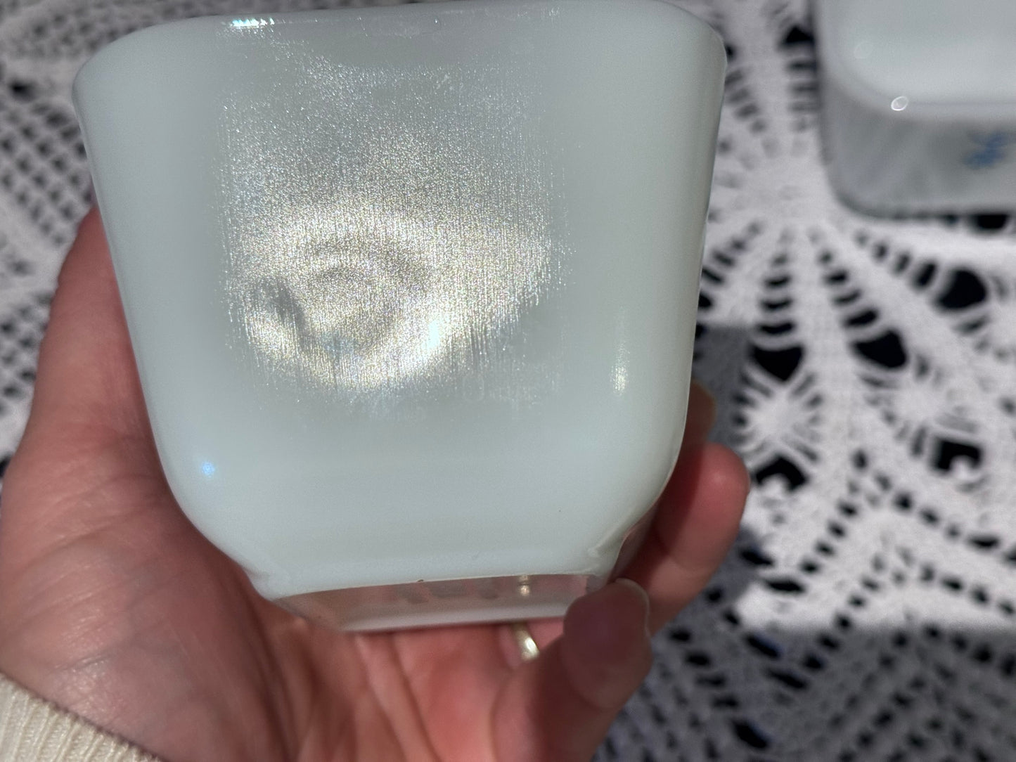 PYREX 501-B 'Snowflake Blue Garland' Refrigerator Dish