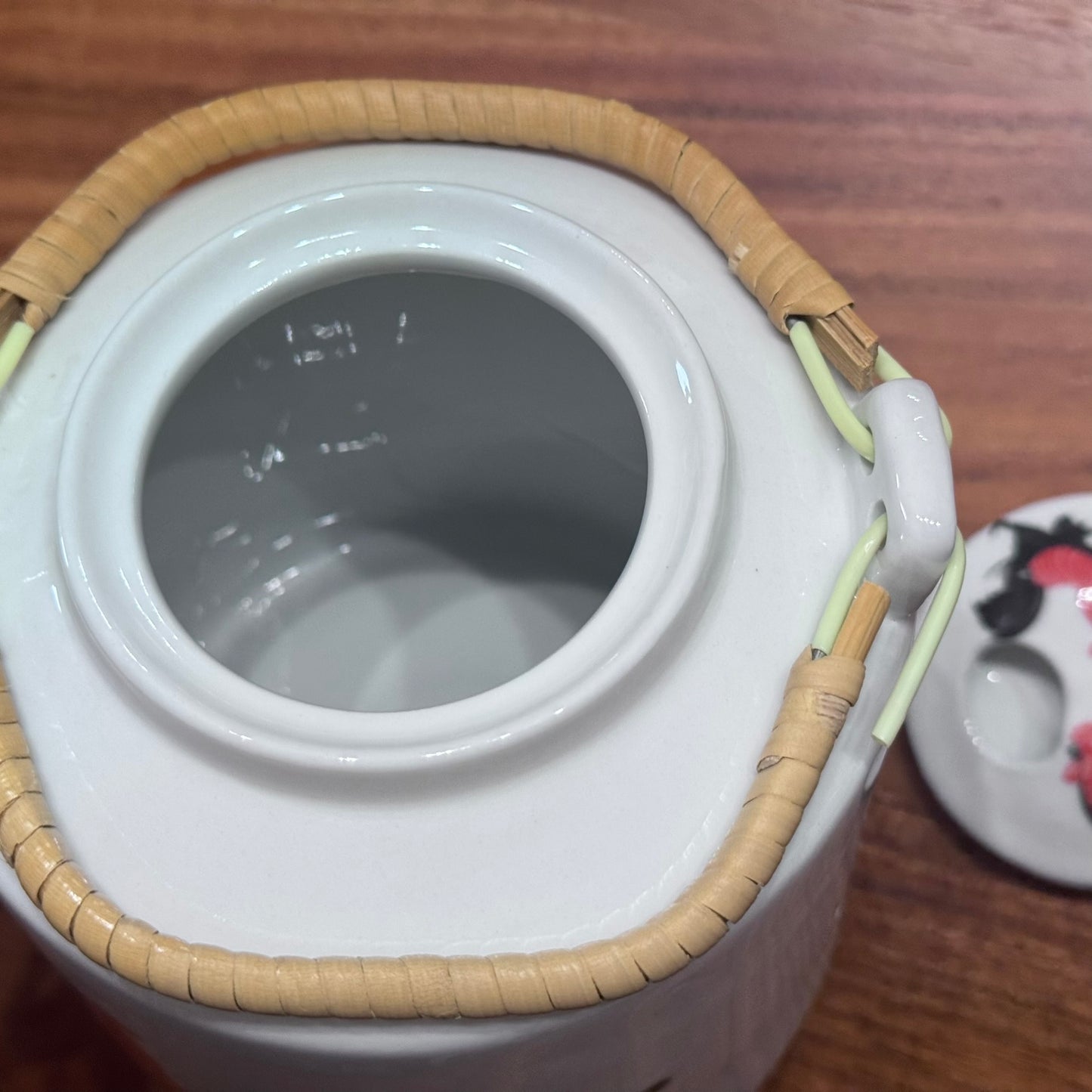 Tradition Chinese Rooster Design Teapot