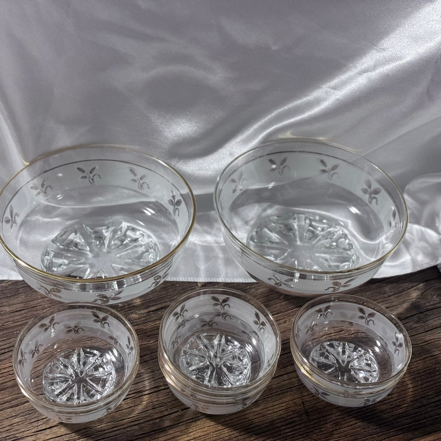 Frosted Glass Gold Wheat and Springs Crystal Bowl/Serving Set