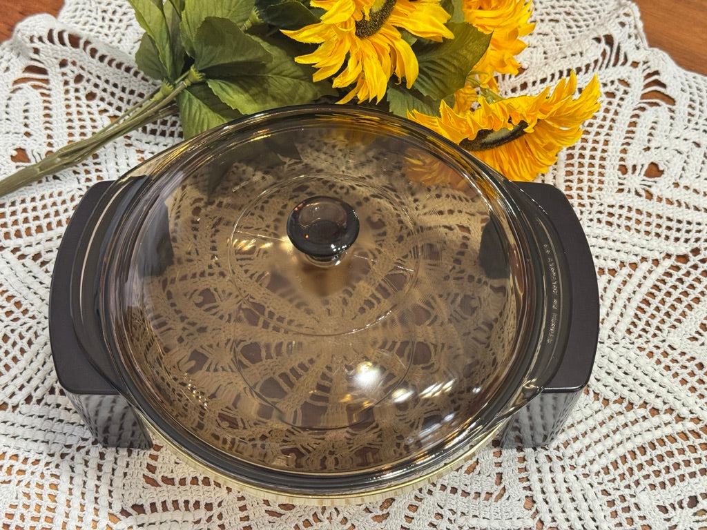 PYREX Amber Glass Casserole Dish With Serving Cradle