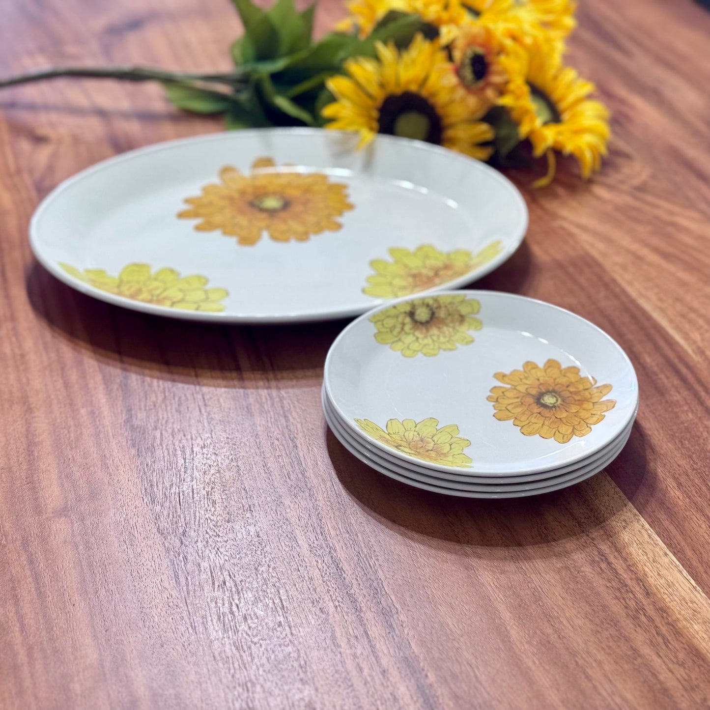 Johnson Brothers England Orange/Yellow Chrysanthemum Serving Set