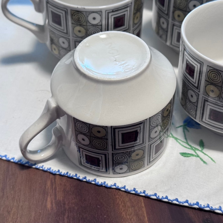 Broadhurst Kathie Winkle 'Rushstone' Mugs