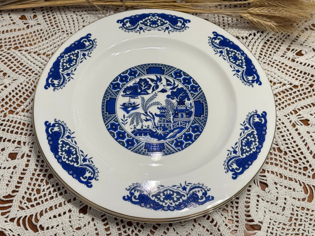 Royal Staffordshire Bone China England Blue Willow Charger Plate