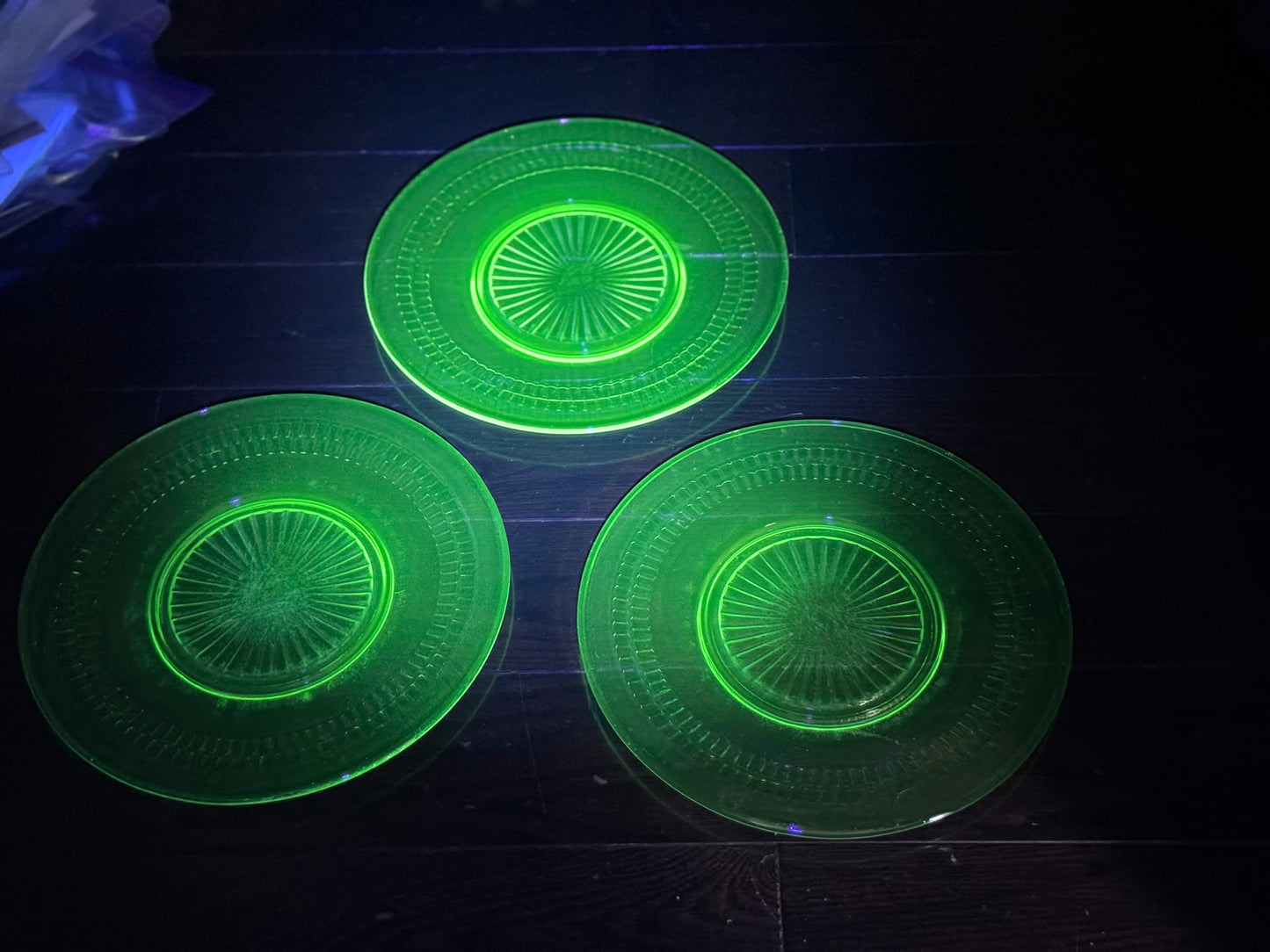 Anchor Hocking Roulette Green Uranium Depression Glass Luncheon Plates