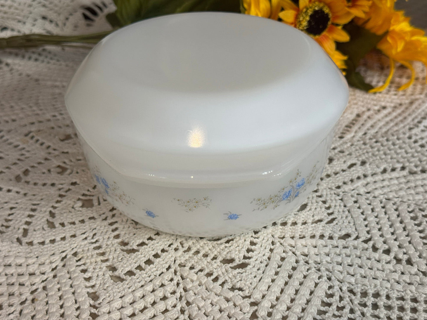 Arcopal France 'Romantique' Round Casserole Dish