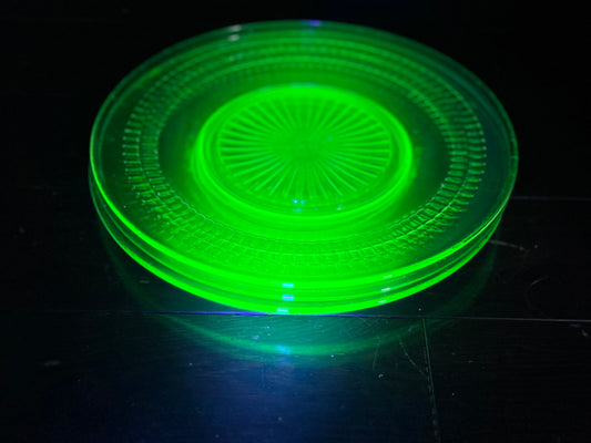 Anchor Hocking Roulette Green Uranium Depression Glass Luncheon Plates