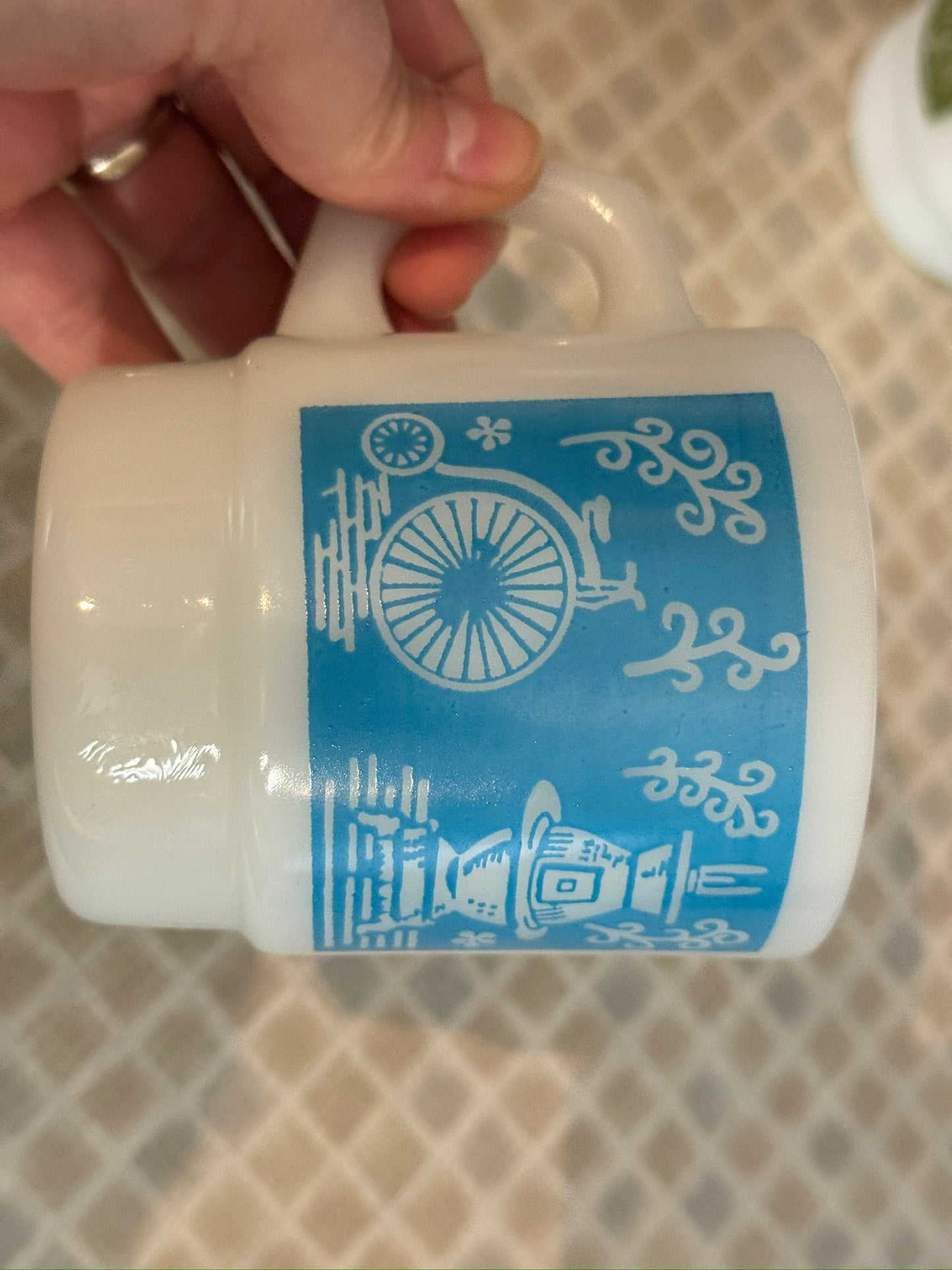 Anchor Hocking Milk Glass 'Homestead Mugs'