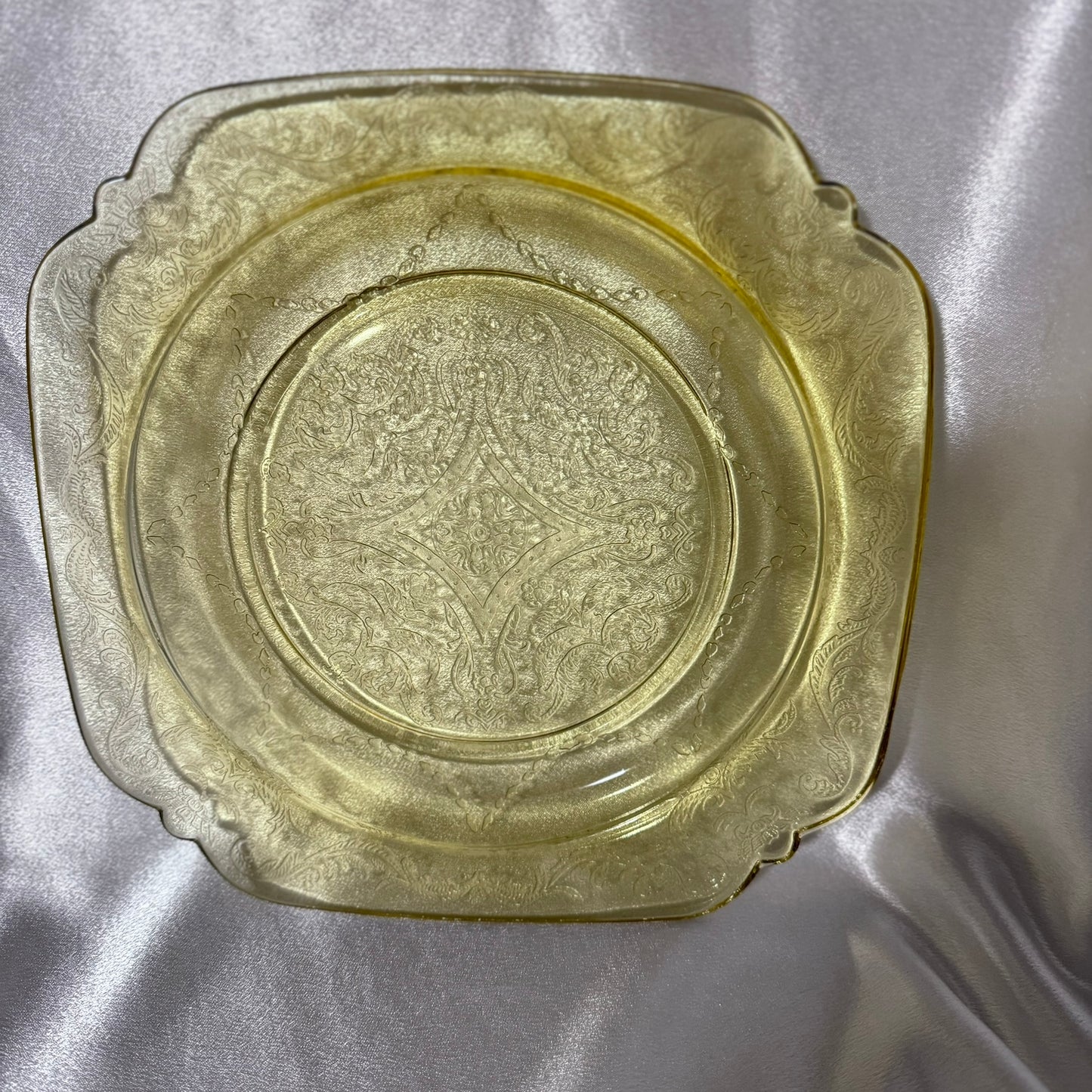 Federal Glass Madrid Amber Glass Plate
