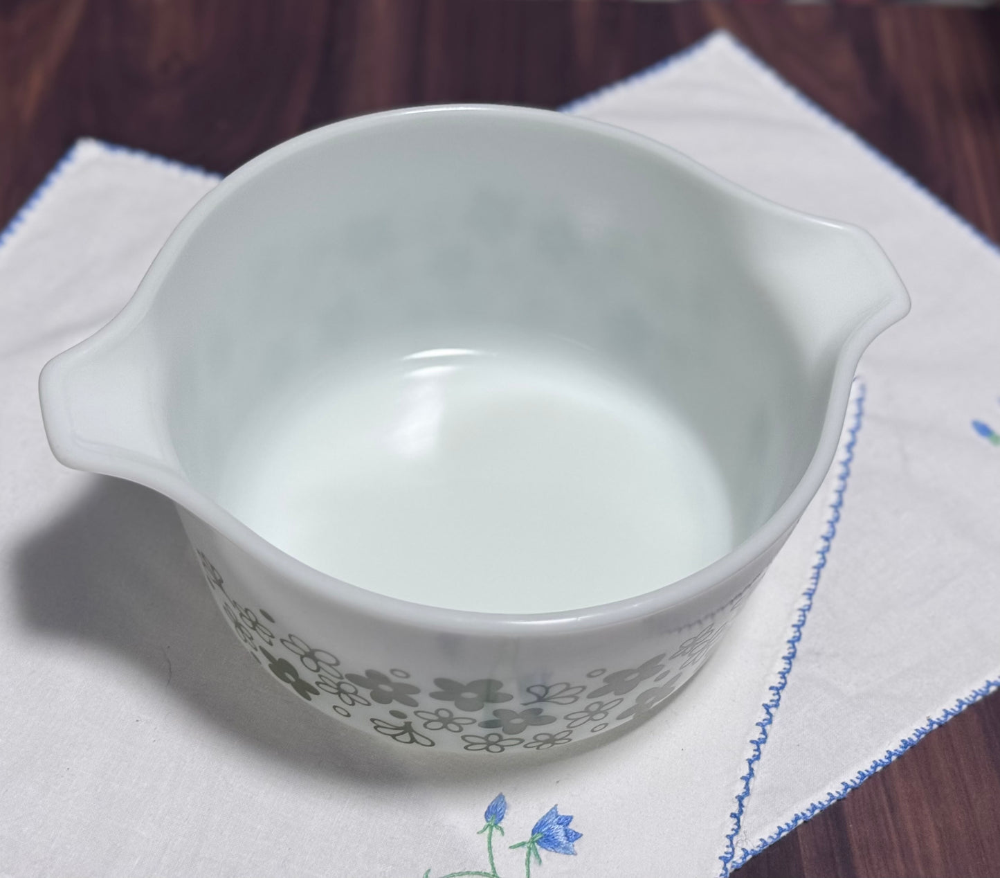 PYREX 'Crazy Daisy/Spring Blossom' 1 1/2 QT Casserole Dish