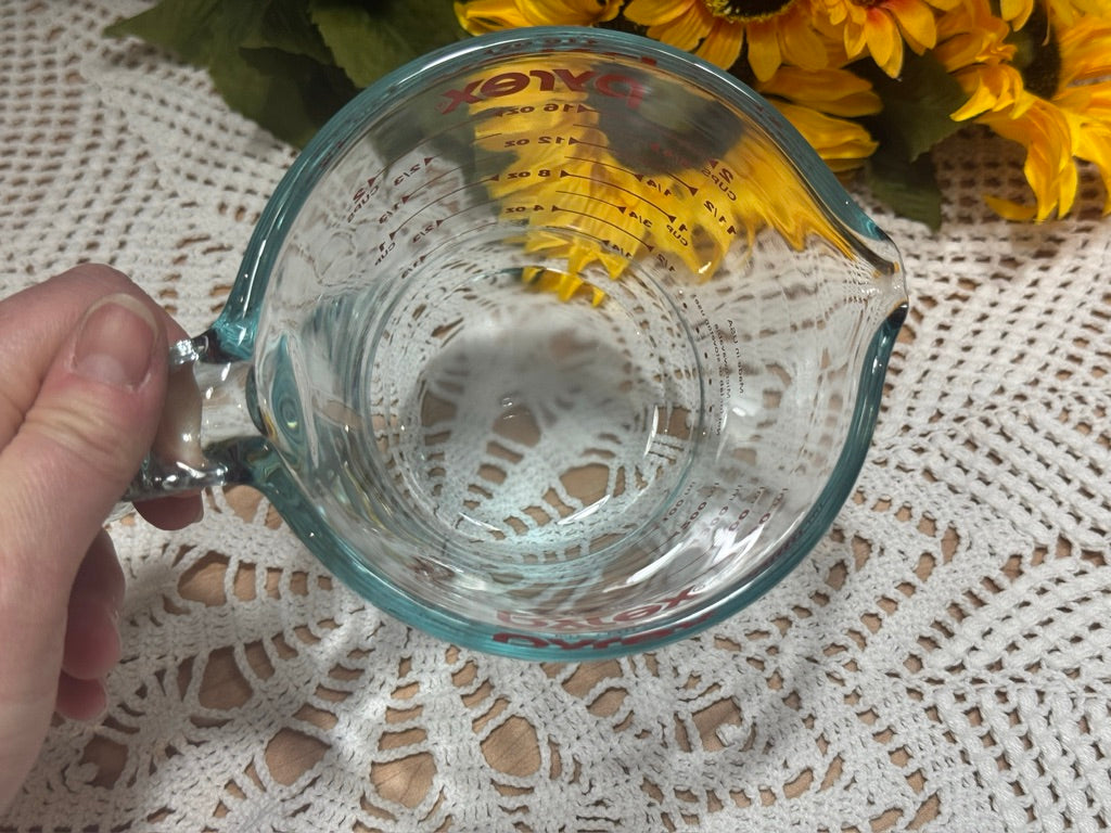 PYREX 2 Cup Glass Measuring Cup