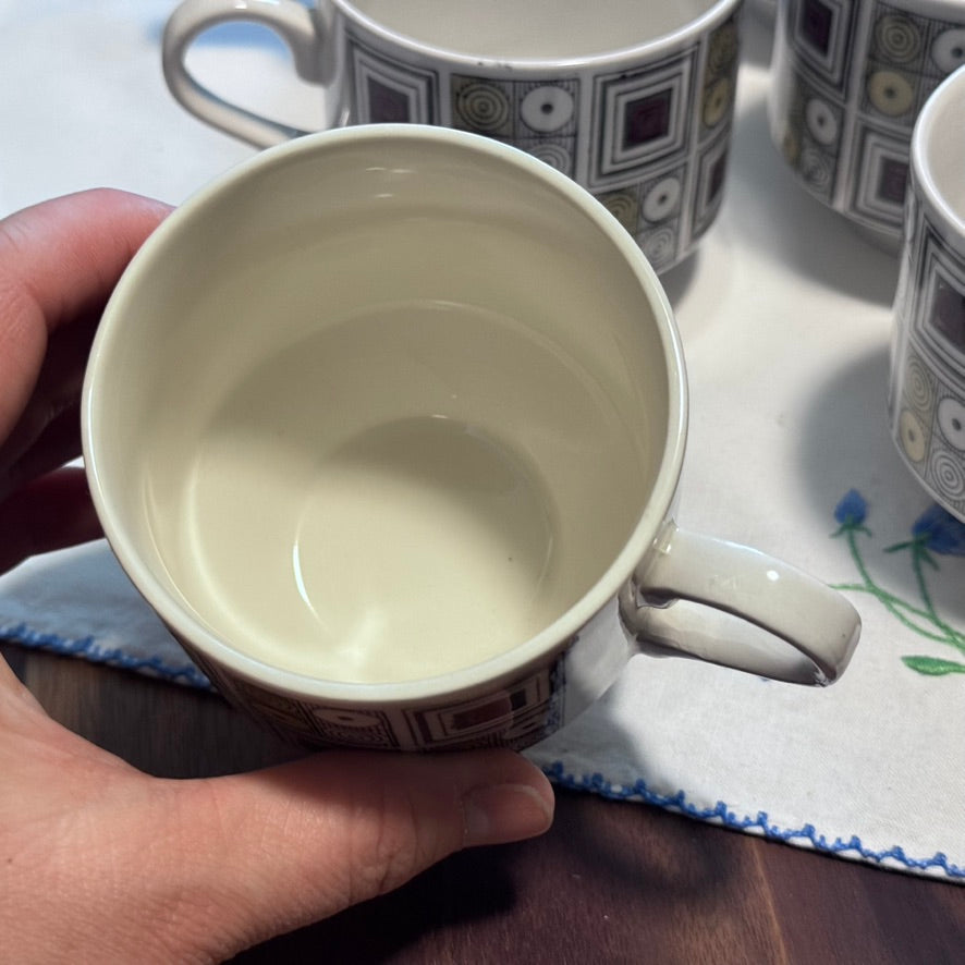 Broadhurst Kathie Winkle 'Rushstone' Mugs