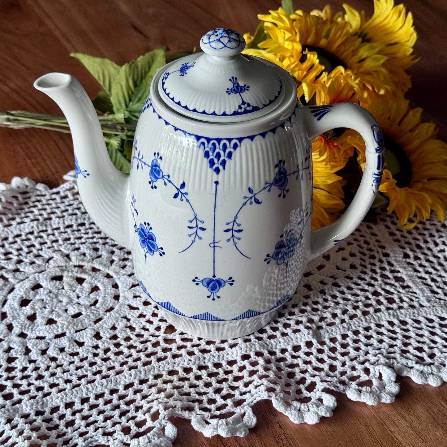 MASON'S Denmark Blue & White Ironstone Coffee/Teapot