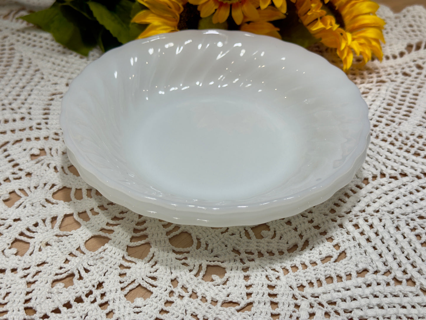 Anchor Hocking Fire-King Milk Glass Swirl Bowls