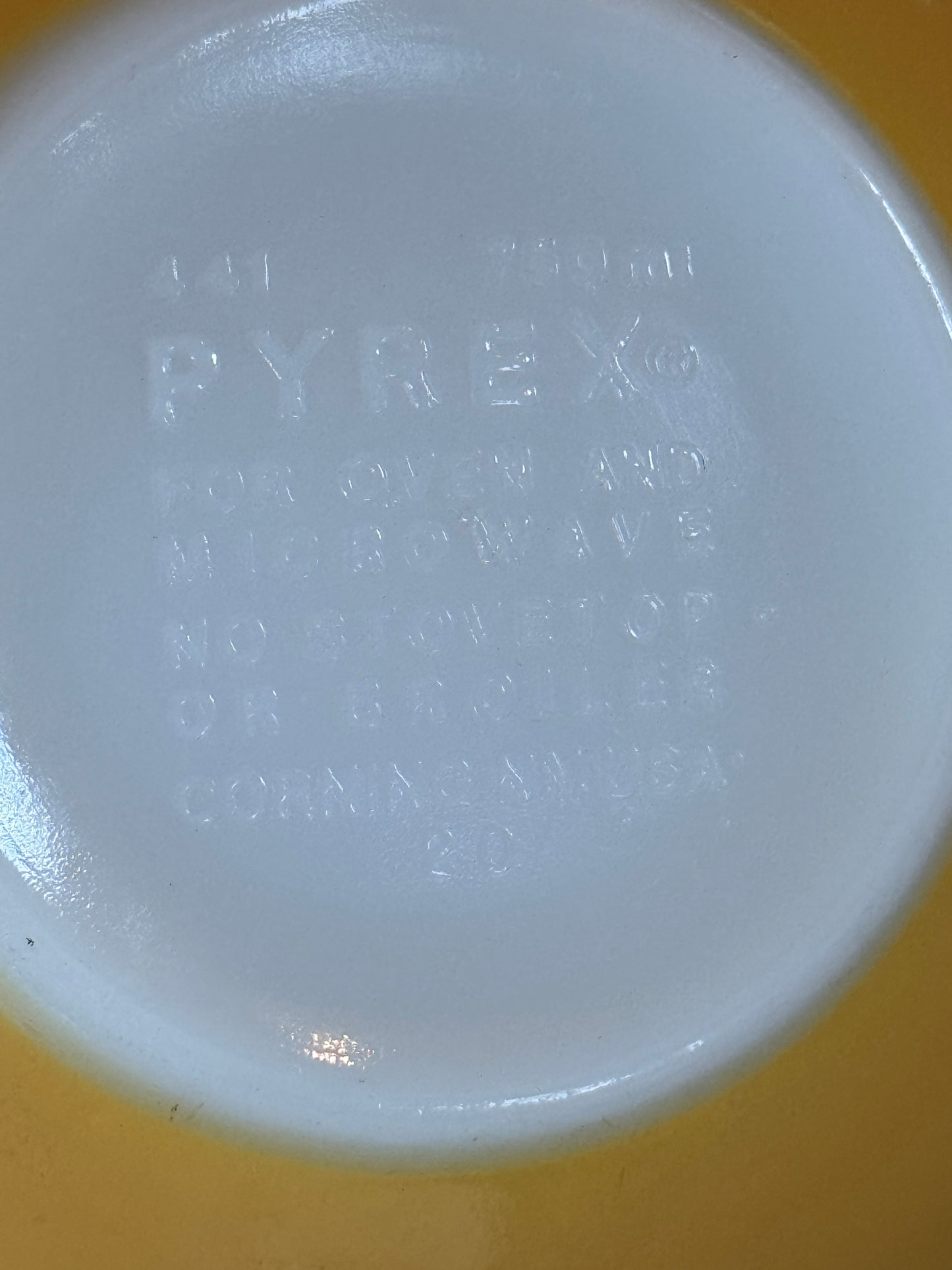 PYREX Butterfly Gold Cinderella Bowl Set
