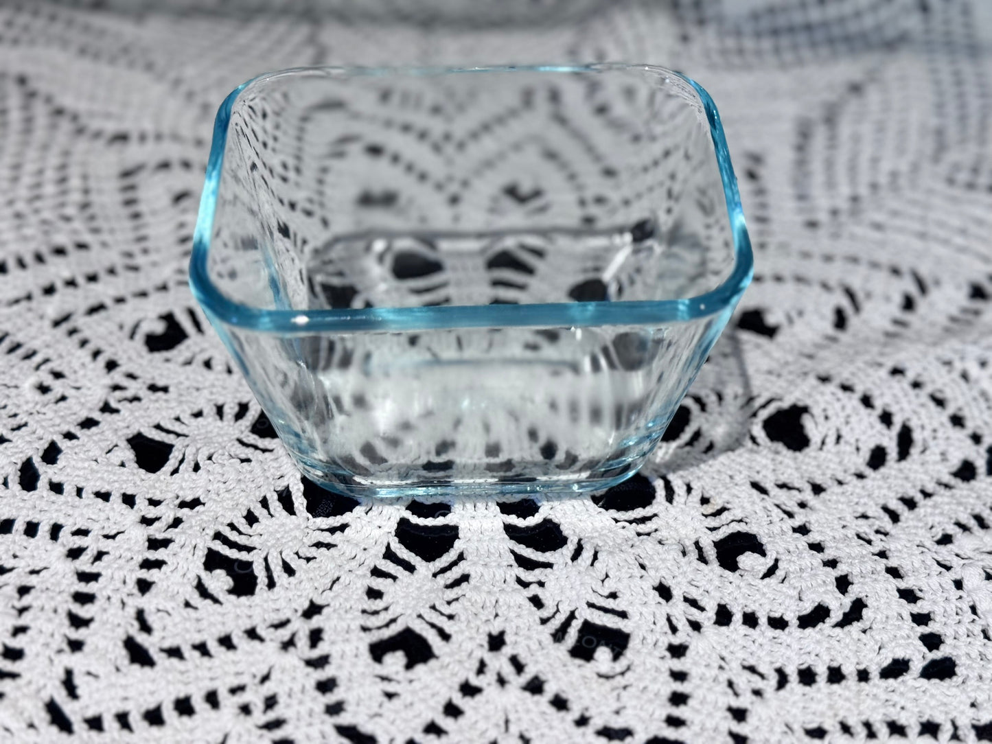 Pyrex Clear Blue Tinted 450 ml Refrigerator Dish