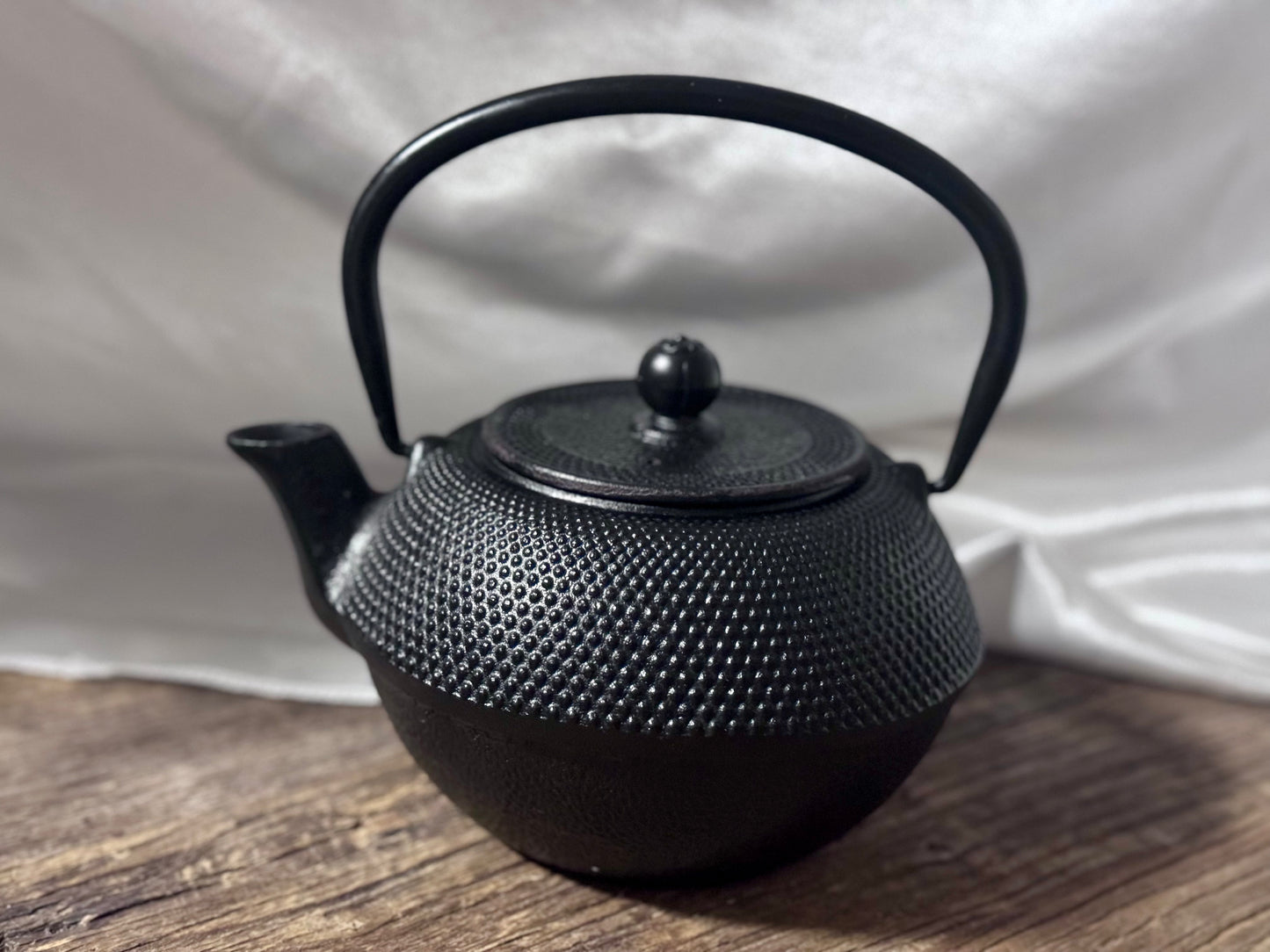 Black Cast Iron Tea Pot/Kettle
