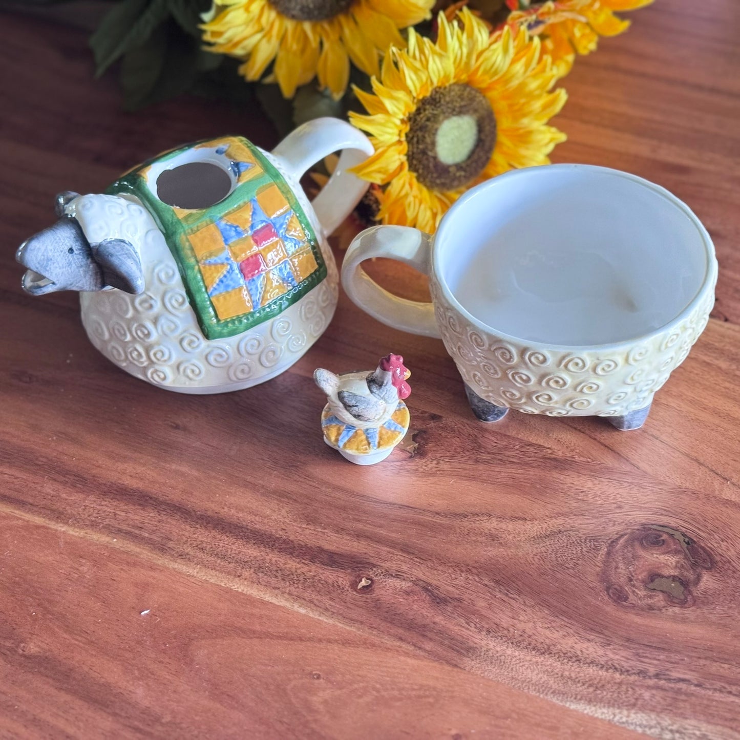 Sheep & Chicken - Barnyard Teapot/Cup
