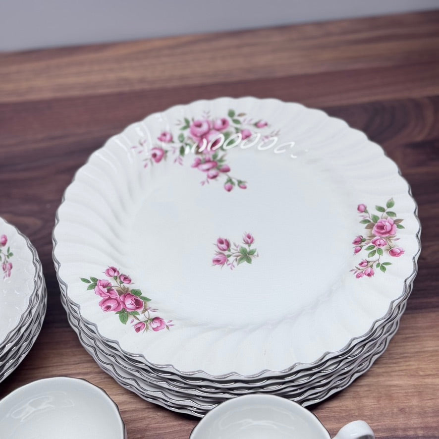 Johnson Brothers Made In England Ironstone Regency Pink Roses Dish Set
