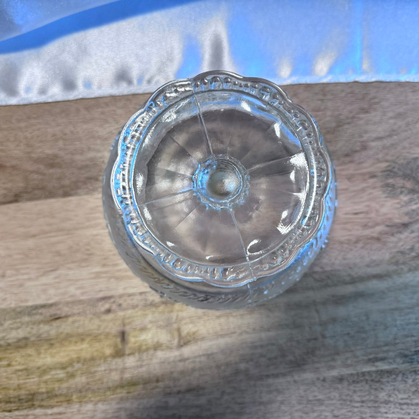 Pedestal Daisy Medallion Bowl