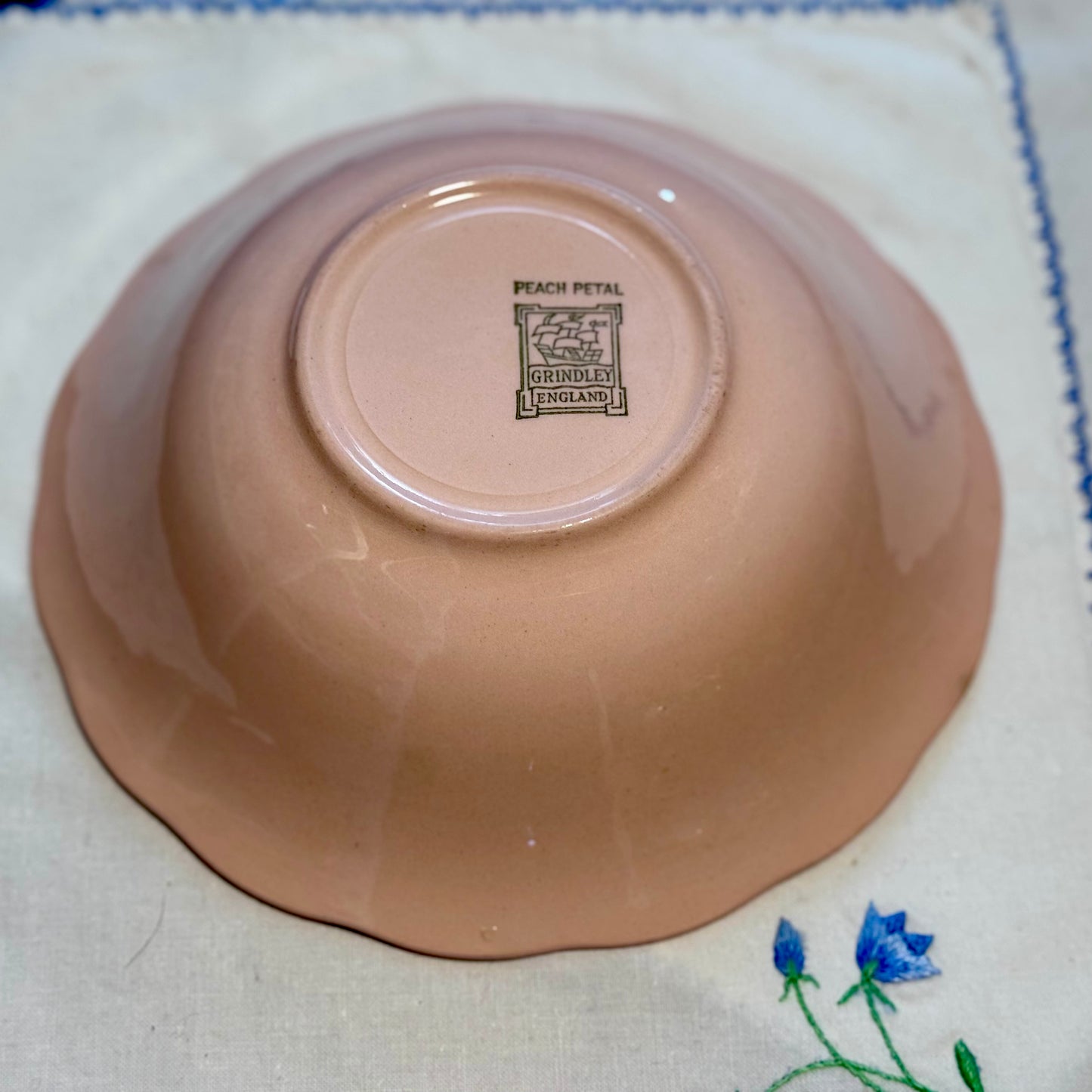Grindley Peach Petal Scalloped Bowl
